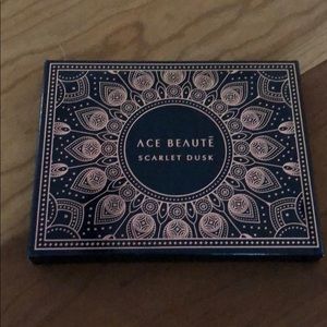 Eye shadow palette - scarlet dusk - Ace Beautē